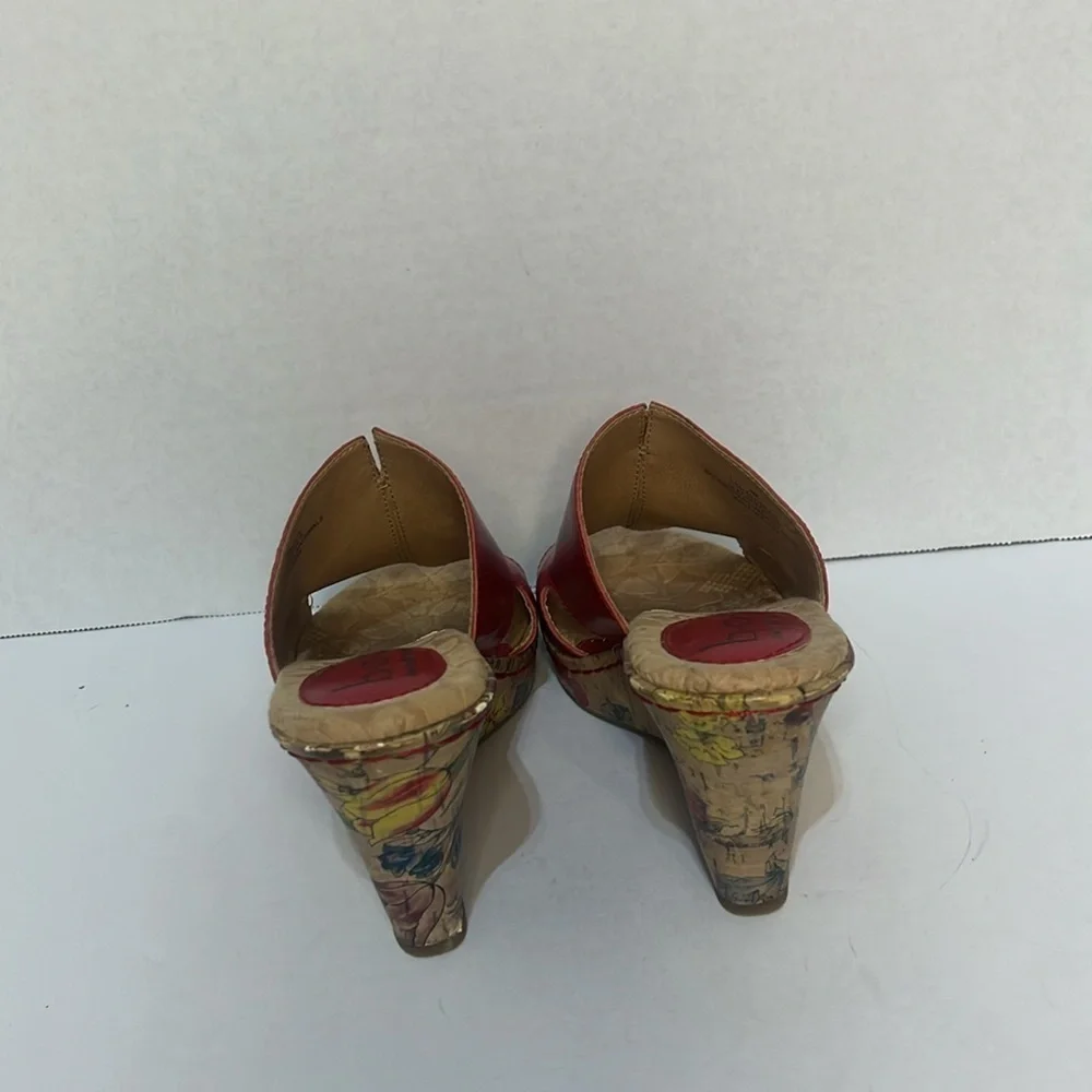 Boc Born Concepts Red‎ Floral Cork High Heel Wedges Size 6